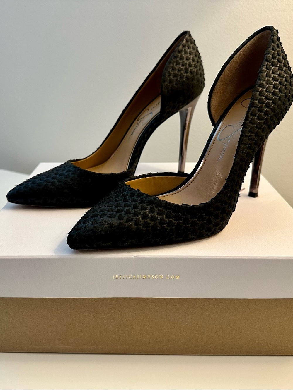 Jessica Simpson Pheona Black Snake Pointed-Toe Stiletto Pumps Sz 6.5 EUC